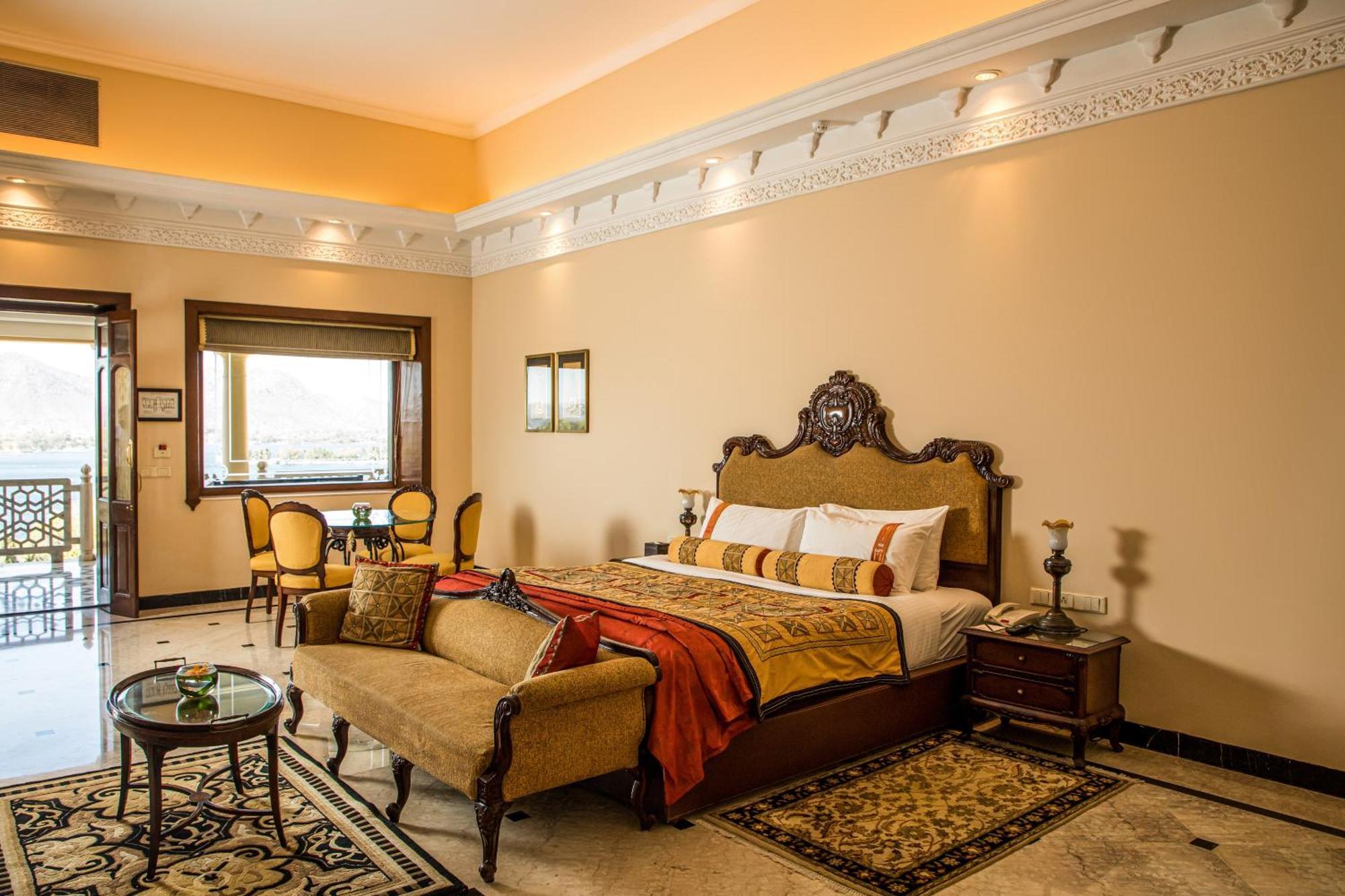 The Lalit Laxmi Palace होटल 5*